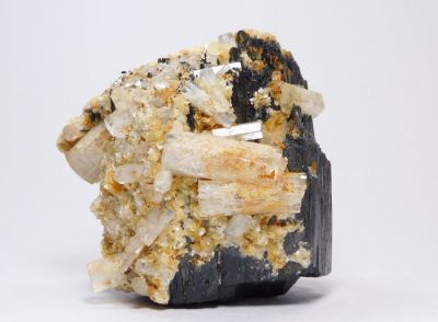 Goshenit, skoryl, hyalit - Erongo, Namibie